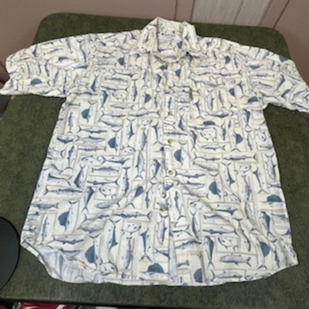 Columbia Sportswear Company Men's Fish Print Short‎ Sleeve Button Up Shirt L